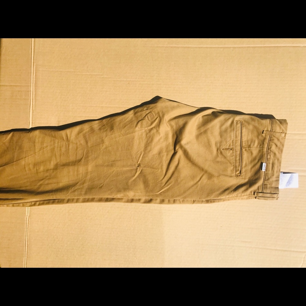 Levi’s Jean 👖 ✨ - Picture 3 of 4